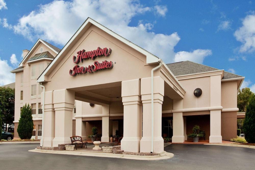 Hampton Inn & Suites Chapel Hill/Durham Экстерьер фото