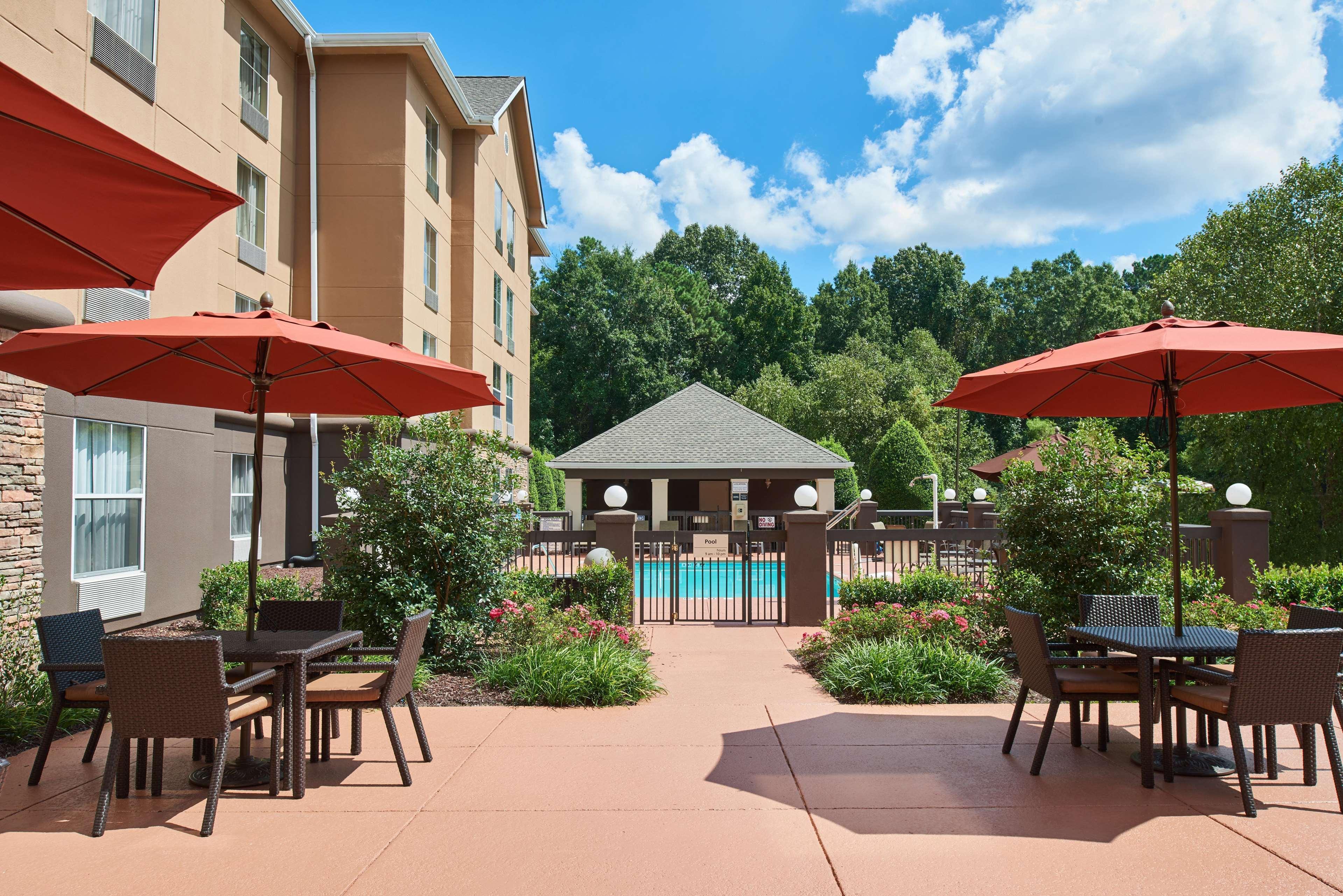 Hampton Inn & Suites Chapel Hill/Durham Экстерьер фото