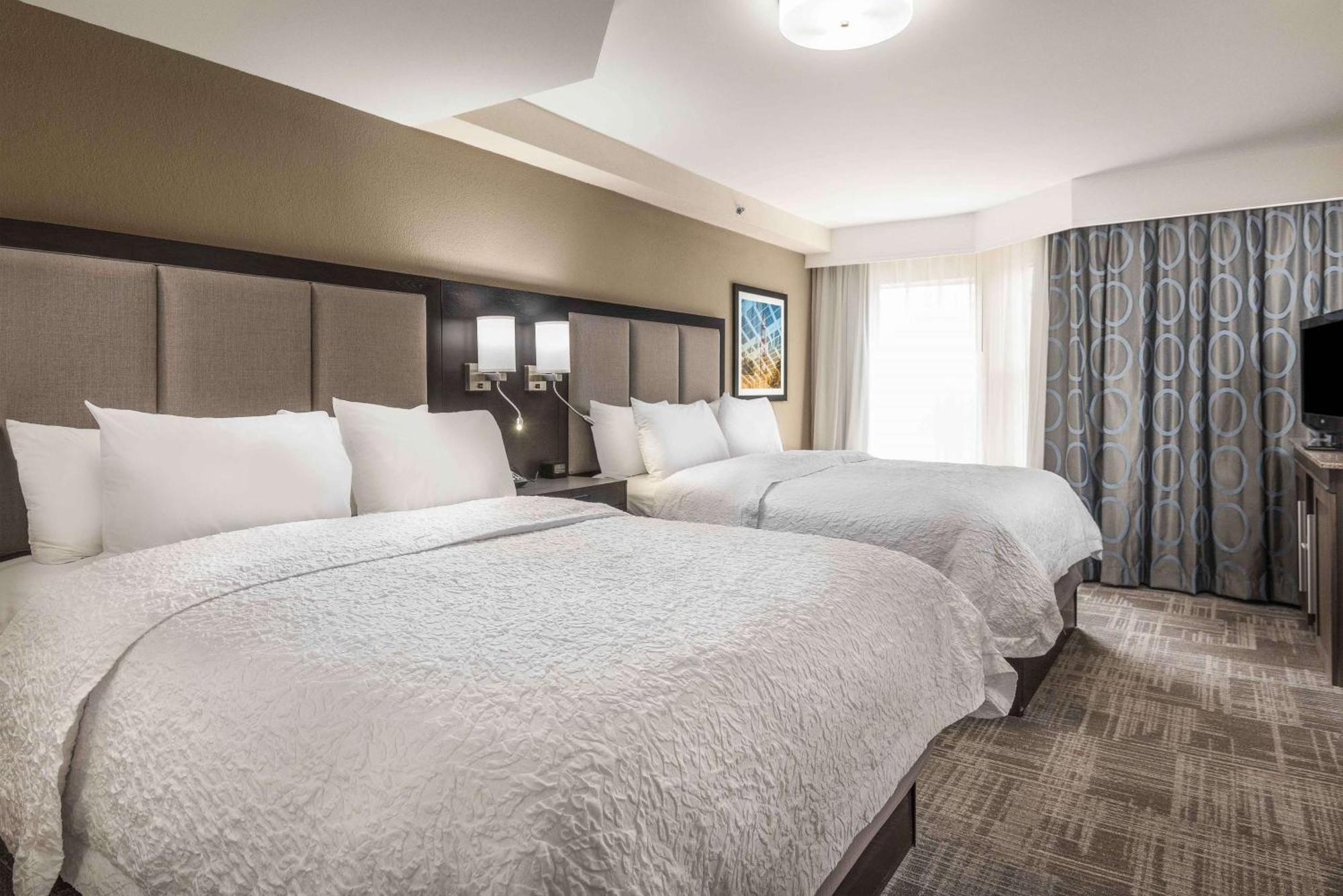 Hampton Inn & Suites Chapel Hill/Durham Экстерьер фото
