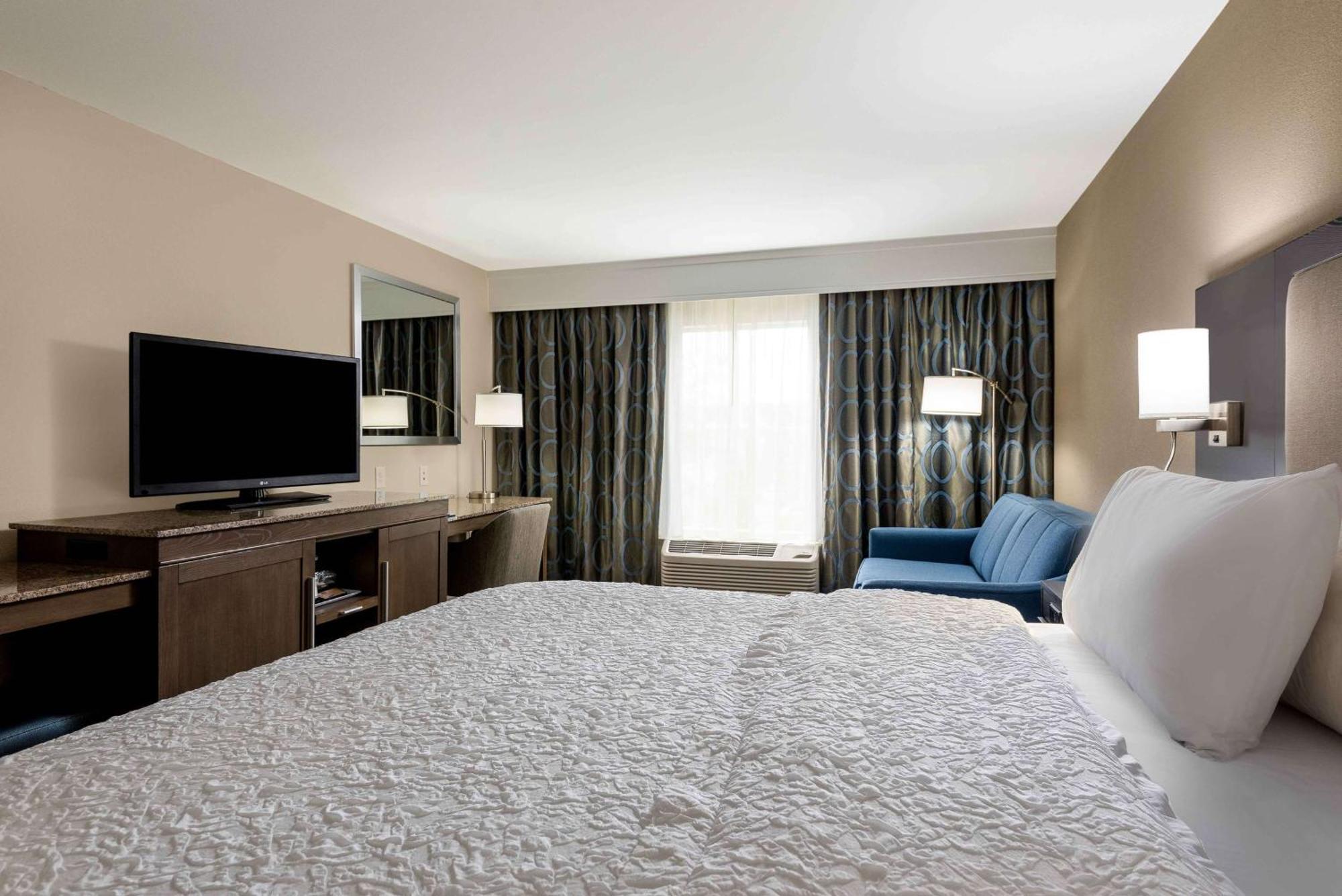 Hampton Inn & Suites Chapel Hill/Durham Экстерьер фото