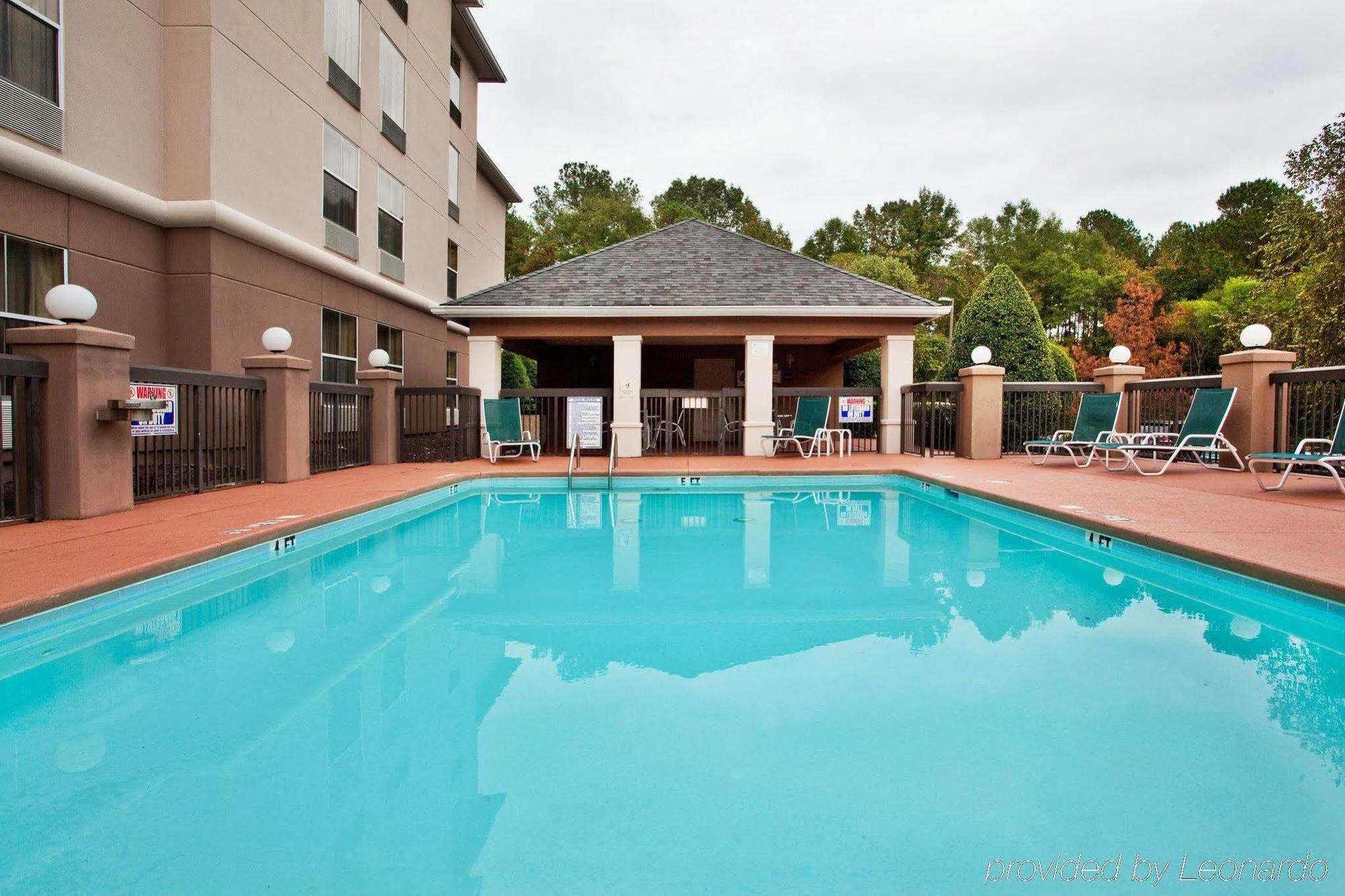 Hampton Inn & Suites Chapel Hill/Durham Экстерьер фото